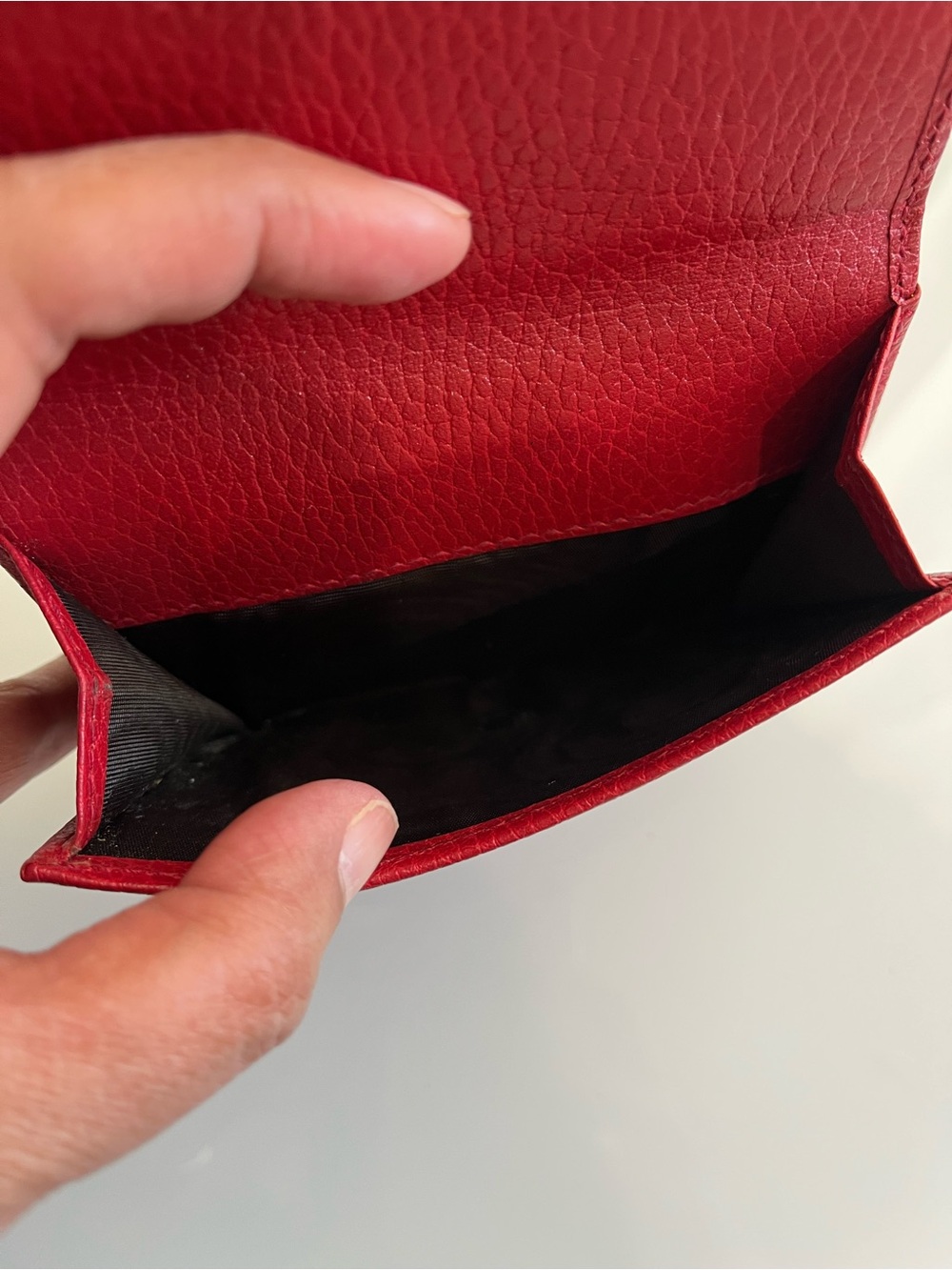 Gucci Interlocking GG Red Leather Wallet - Picture 7 of 10